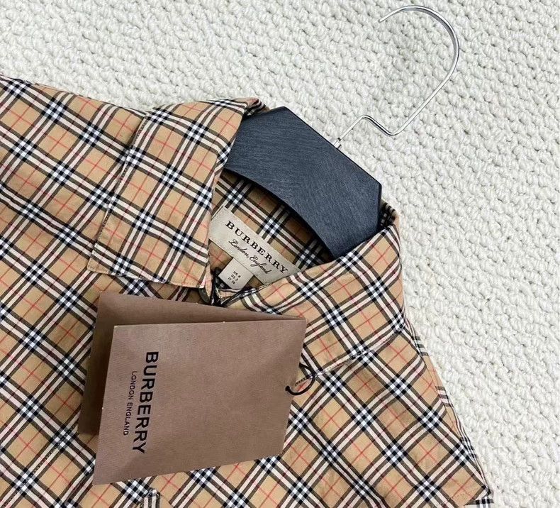 Burberry Burberry Khaki Check Pattern Long Sleeve Shirt Size US XS / EU 42 / 0 - 3 Thumbnail
