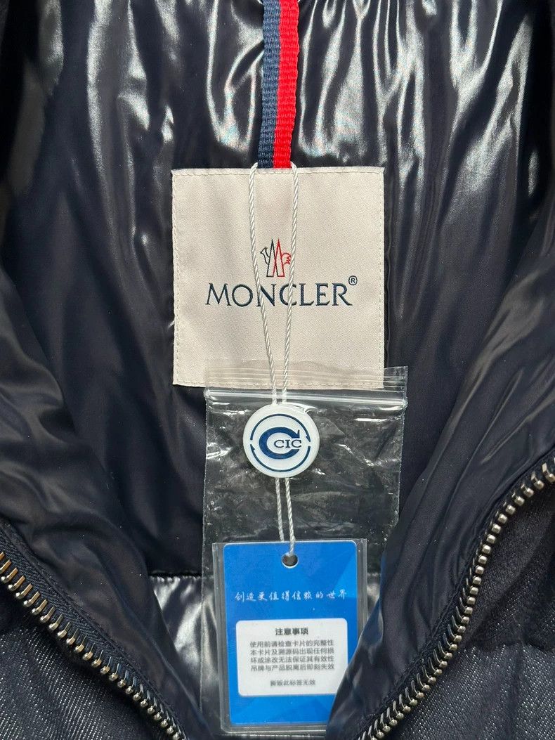 Moncler Moncler Short Sleeve Denim Puffer Jacket Size US L / EU 52-54 / 3 - 5 Thumbnail
