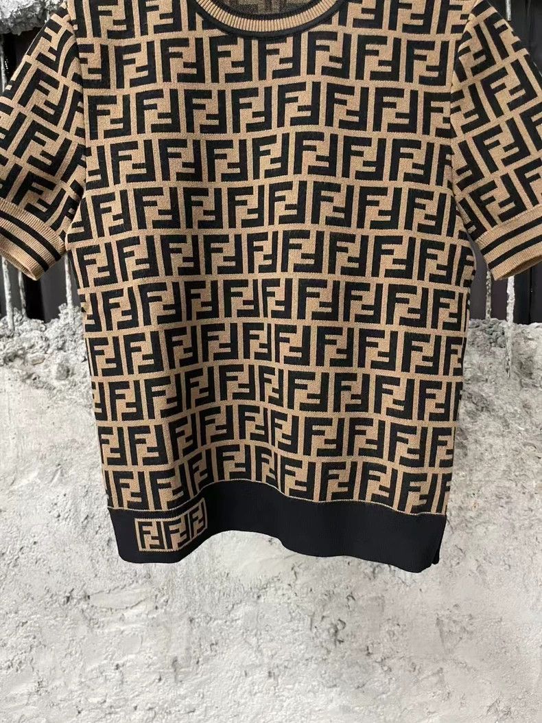 Fendi Fendi Brown Logo Print Short Sleeve Knit Top Size US M / EU 48-50 / 2 - 4 Thumbnail