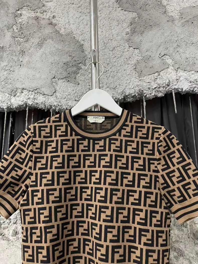 Fendi Fendi Brown Logo Print Short Sleeve Knit Top Size US M / EU 48-50 / 2 - 3 Thumbnail