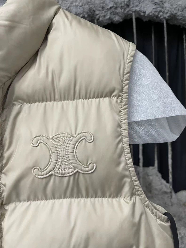 Celine Celine Beige Padded Quilted Vest Jacket Size US S / EU 44-46 / 1 - 5 Thumbnail
