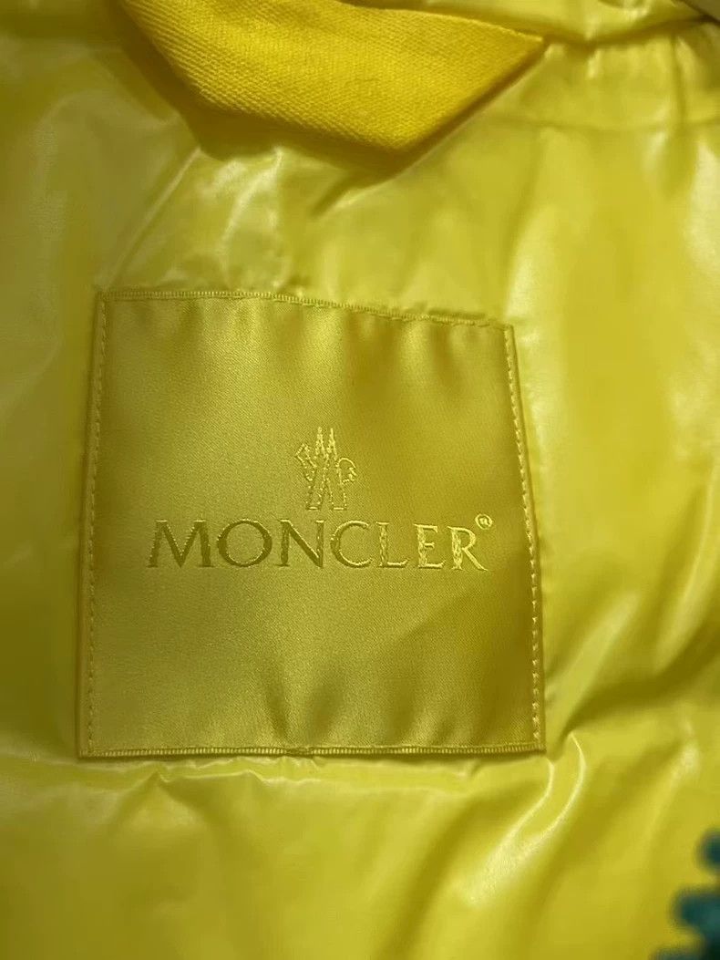 Moncler Moncler Green Yellow Padded Vest Size US M / EU 48-50 / 2 - 7 Thumbnail