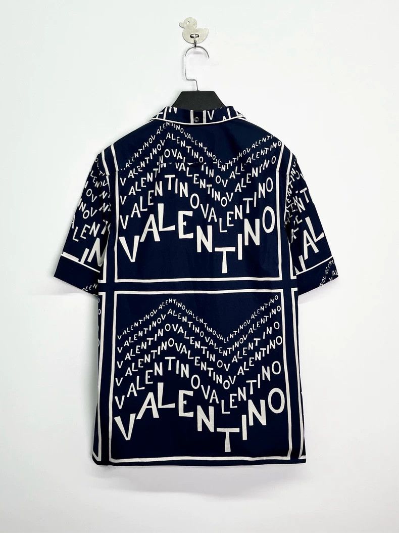 Valentino Valentino Navy Blue Graphic Print Short Sleeve Shirt Size US M / EU 48-50 / 2 - 2 Thumbnail