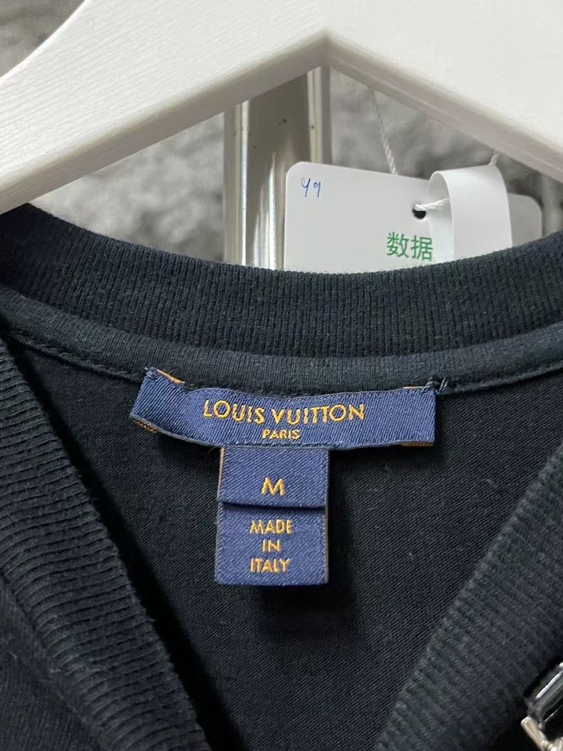 Louis Vuitton Louis Vuitton Logo Chain Short Sleeve Shirt Size US M / EU 48-50 / 2 - 5 Thumbnail