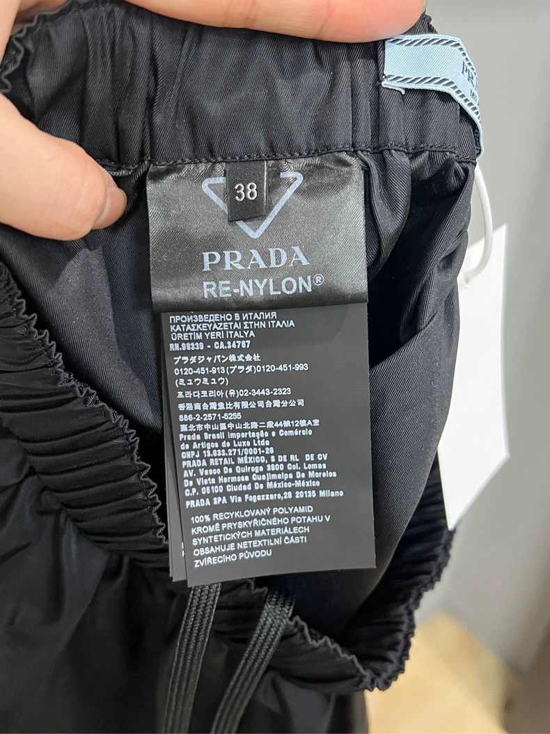 Prada Prada Black Nylon Triangle Logo Skirt Size US 38 / EU 54 - 4 Thumbnail