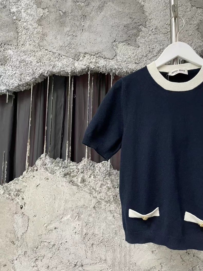 Miu Miu Miu Miu Short Sleeve Knit Sweater with Pockets Size US M / EU 48-50 / 2 - 3 Thumbnail