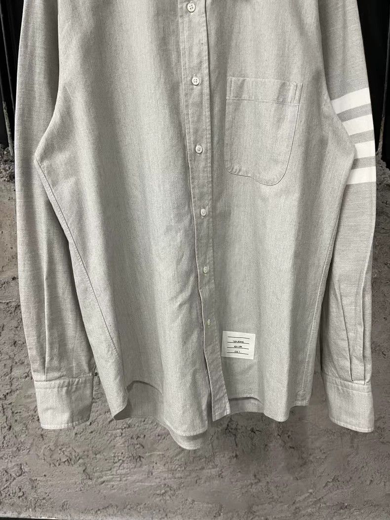 Thom Browne Thom Browne Gray and White Striped Shirt Size US M / EU 48-50 / 2 - 4 Thumbnail