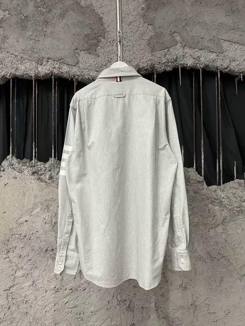 Thom Browne Thom Browne Gray and White Striped Shirt Size US M / EU 48-50 / 2 - 2 Thumbnail