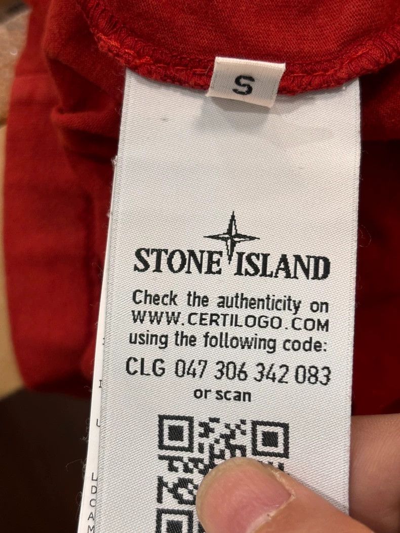Stone Island Stone Island Short Sleeve T-Shirt Size S Size US S / EU 44-46 / 1 - 6 Thumbnail