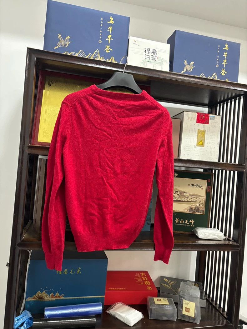 Moschino Moschino Red Wool Sweater with Peace Logo Size US S / EU 44-46 / 1 - 2 Thumbnail