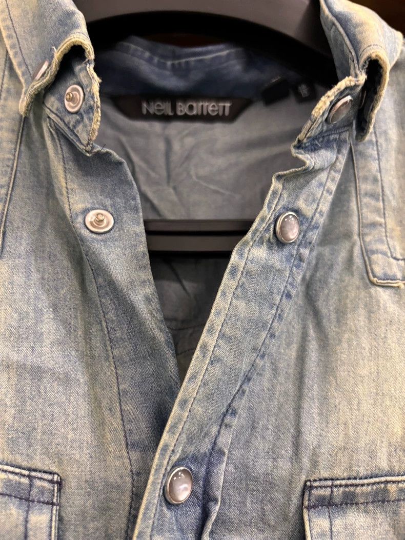 Neil Barrett Neil Barrett Casual Denim Short Sleeve Shirt Size US M / EU 48-50 / 2 - 3 Thumbnail