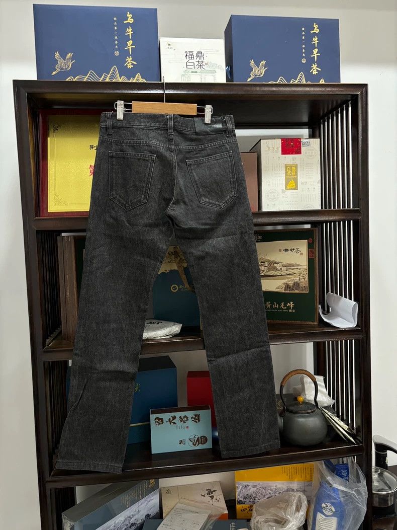 Prada Classic Prada Denim Jeans with Leather Label Size US 29 - 2 Thumbnail