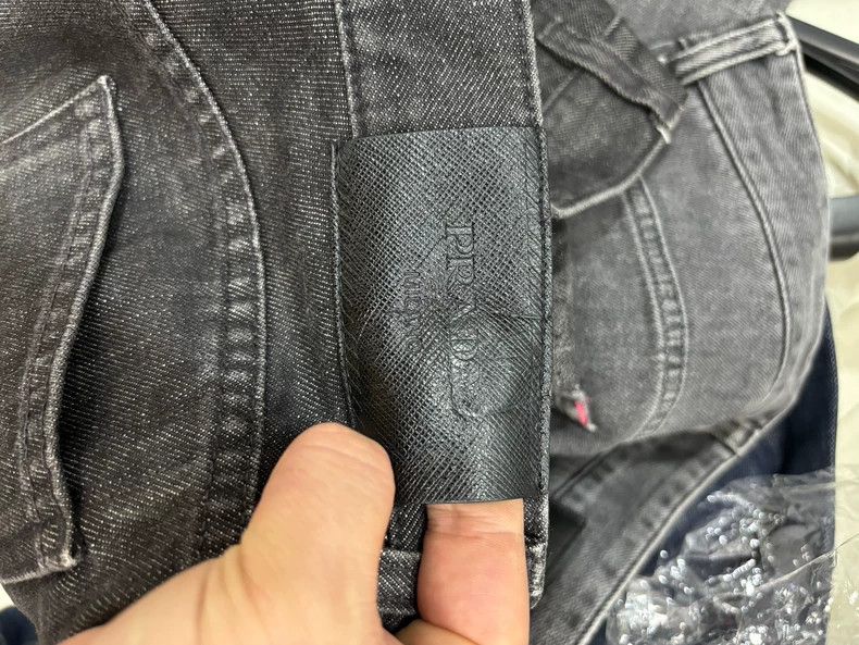 Prada Classic Prada Denim Jeans with Leather Label Size US 29 - 4 Thumbnail