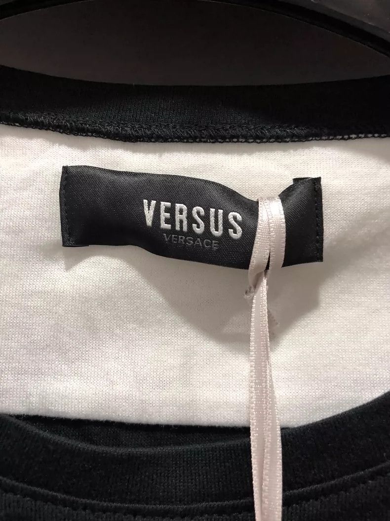 Versace Versace Short Sleeve T-Shirt Size S Size US S / EU 44-46 / 1 - 4 Thumbnail