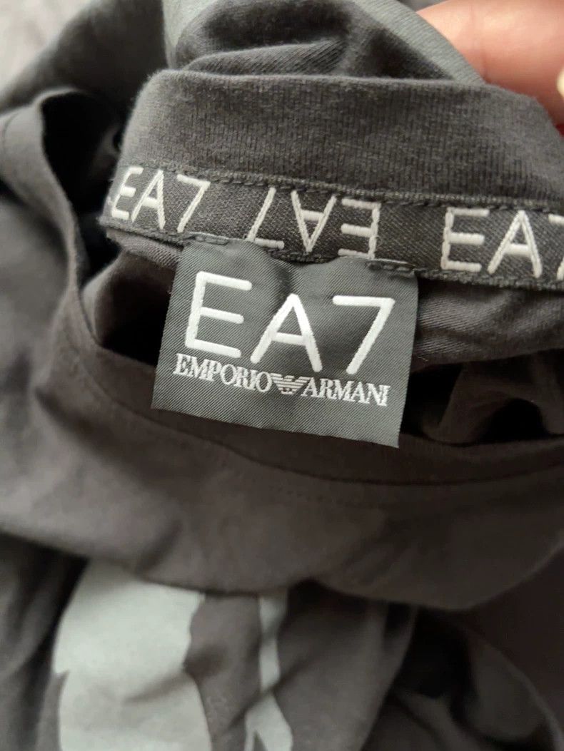 Emporio Armani Armani EA7 Short Sleeve T-Shirt Size US M / EU 48-50 / 2 - 3 Thumbnail