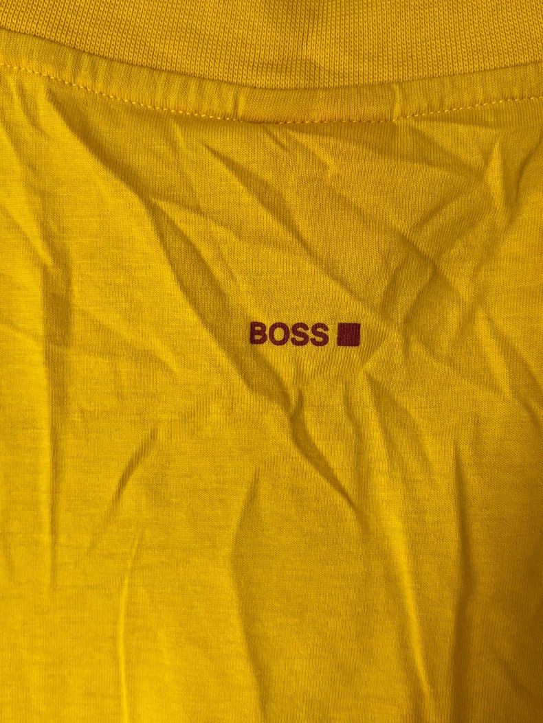Emporio Armani Yellow Short Sleeve Graphic T-Shirt Size US M / EU 48-50 / 2 - 3 Thumbnail