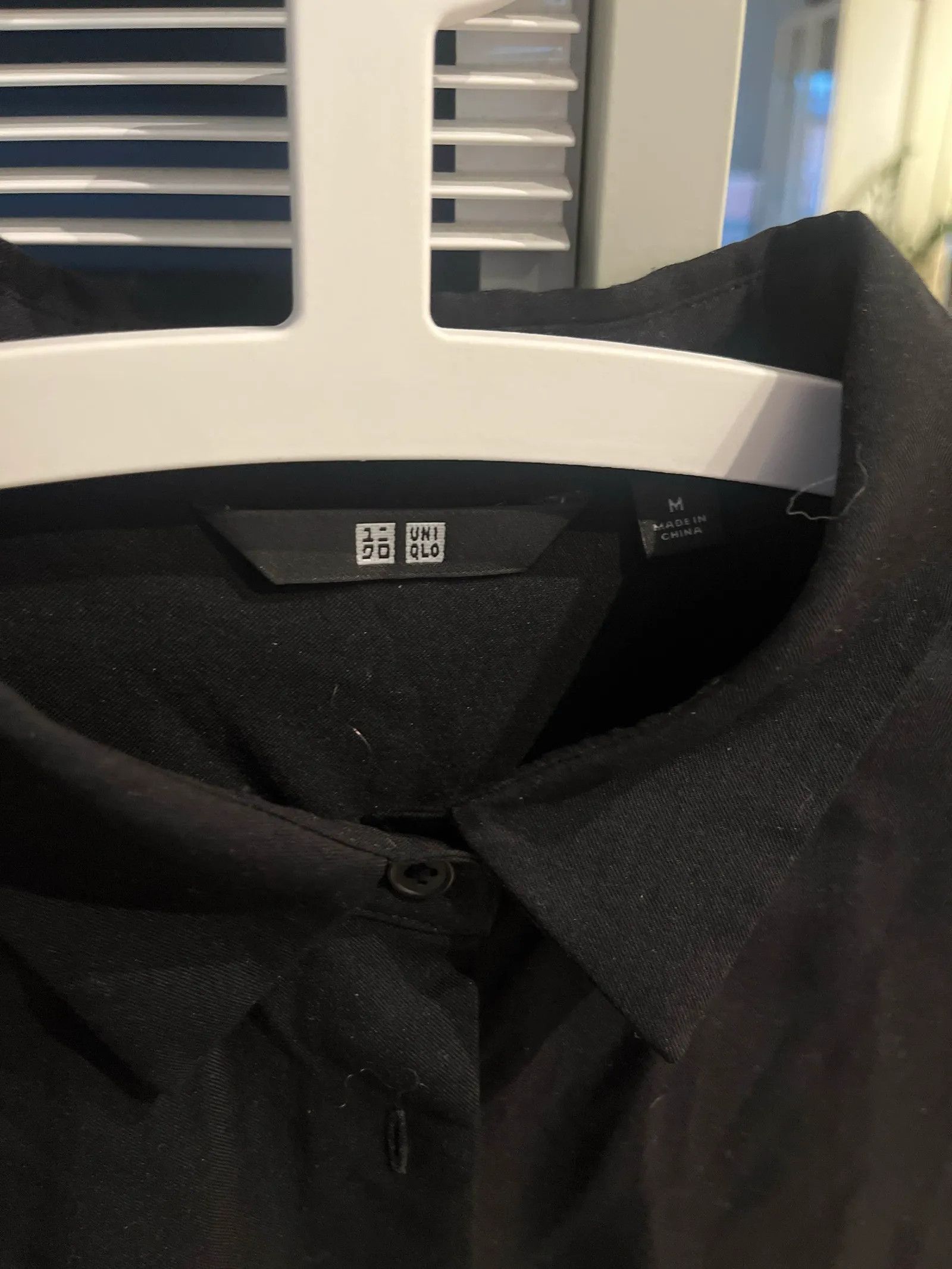 Uniqlo Uniqlo Shirt Size M / US 6-8 / IT 42-44 - 2 Thumbnail