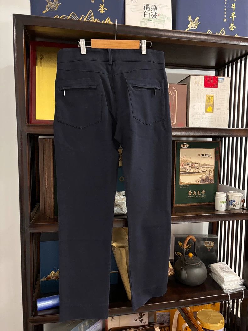 Versace Versace Casual Pants from Italy Size 46 Size US 44 / EU 60 - 2 Thumbnail