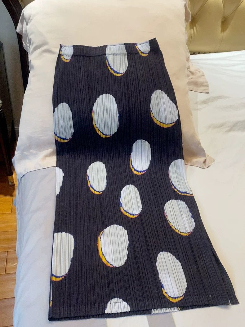 Issey Miyake Issey Miyake Pleated Skirt with Dots Size 22" - 2 Thumbnail