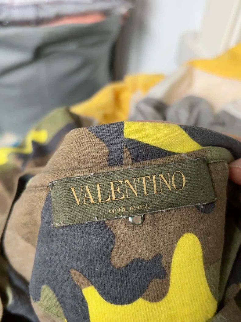 Valentino Valentino Camouflage Short Sleeve T-Shirt Size S Size US S / EU 44-46 / 1 - 4 Thumbnail