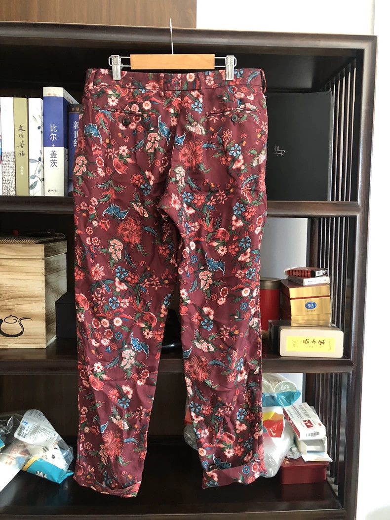 Gucci Gucci Floral Casual Pants with Silk Size US 32 / EU 48 - 2 Thumbnail