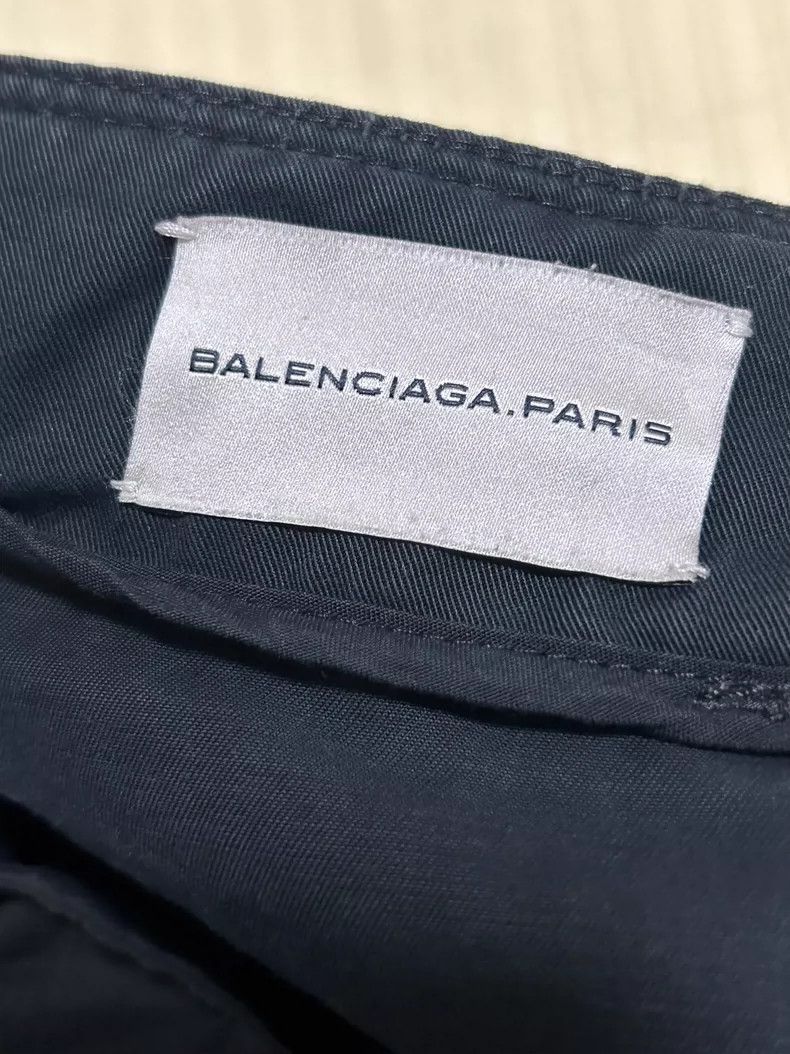Balenciaga Balenciaga Casual Shorts in Navy Blue Size US 44 / EU 60 - 5 Thumbnail