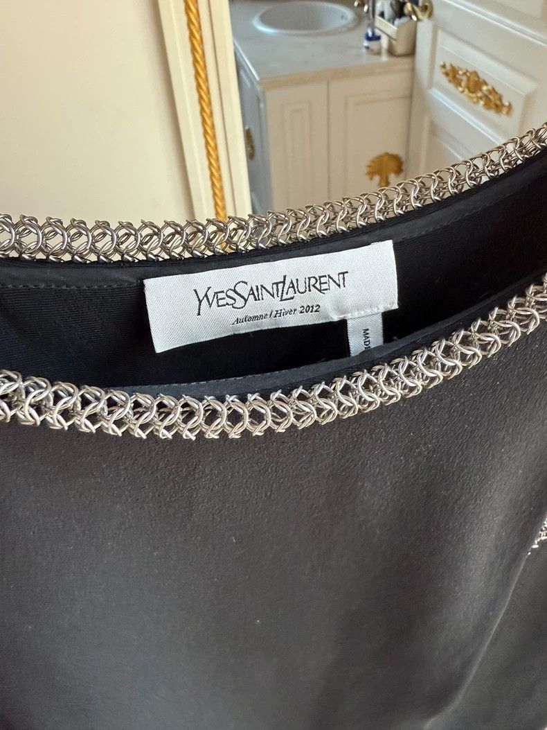 Yves Saint Laurent Yves Saint Laurent Black Vintage Sleeveless Top Size US XS / EU 42 / 0 - 7 Thumbnail