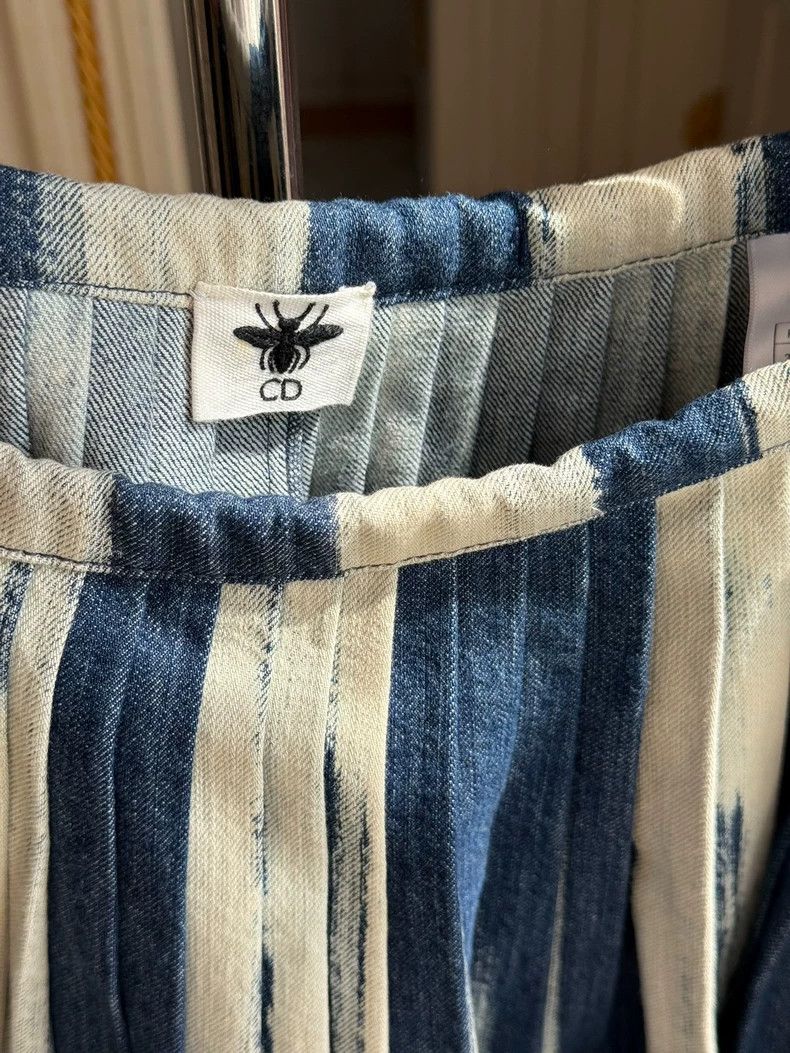 Dior Dior Denim Pleated Skirt Size 36 Size US 36 / EU 52 - 4 Thumbnail