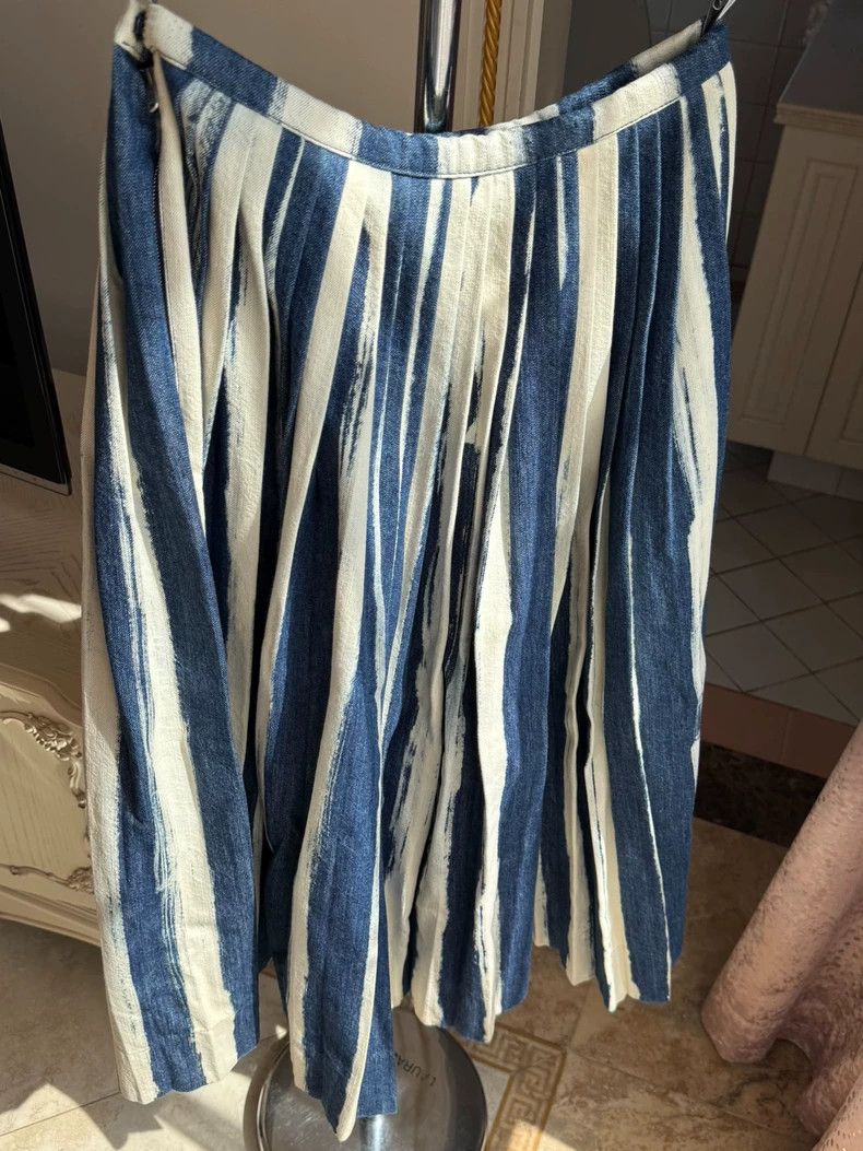 Dior Dior Denim Pleated Skirt Size 36 Size US 36 / EU 52 - 8 Thumbnail