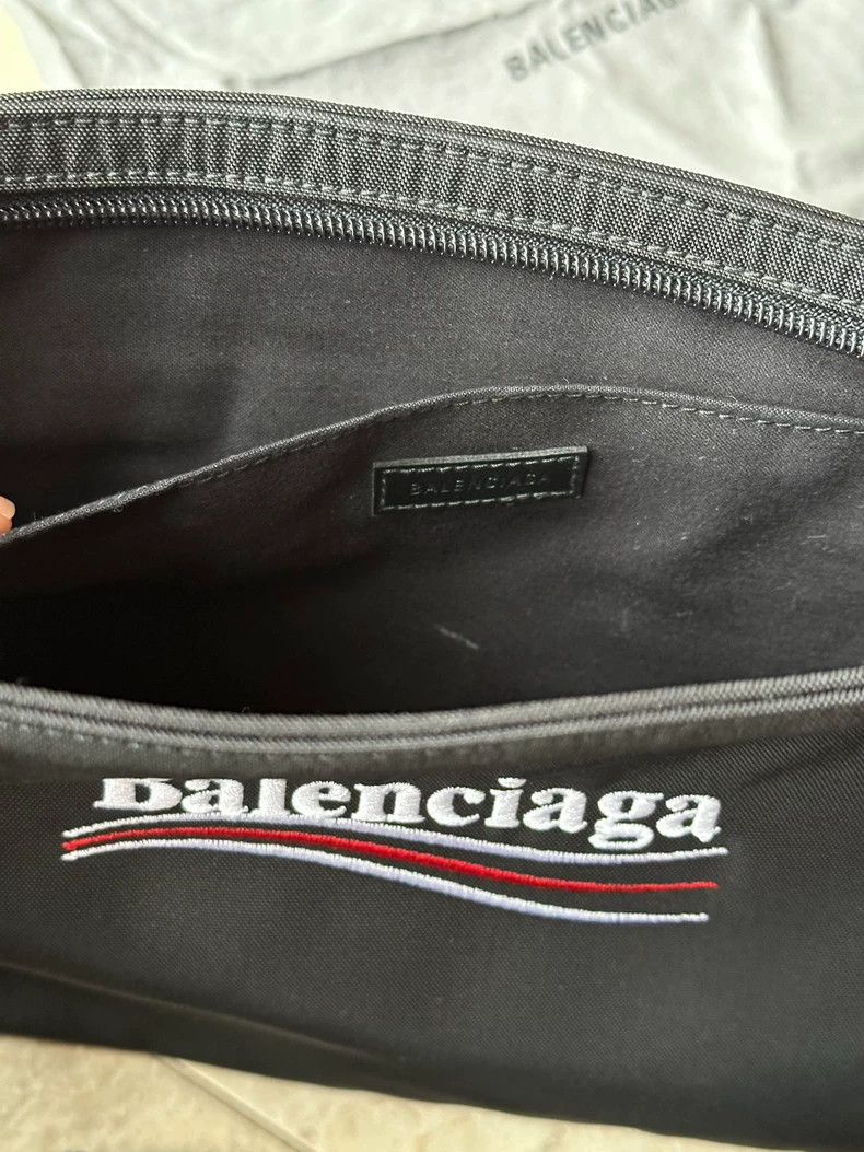 Balenciaga Balenciaga Classic Black Handbag with Logo Size ONE SIZE - 4 Thumbnail