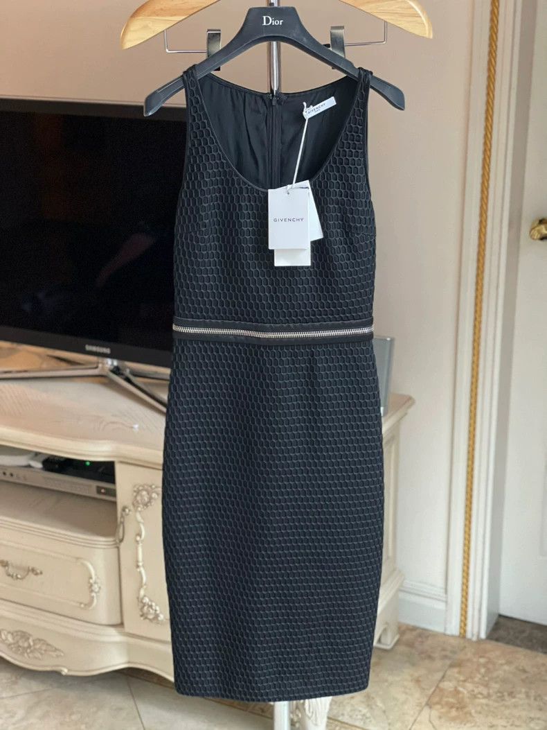 Givenchy Brand New Givenchy Little Black Dress Size US 36 / EU 52 - 3 Thumbnail