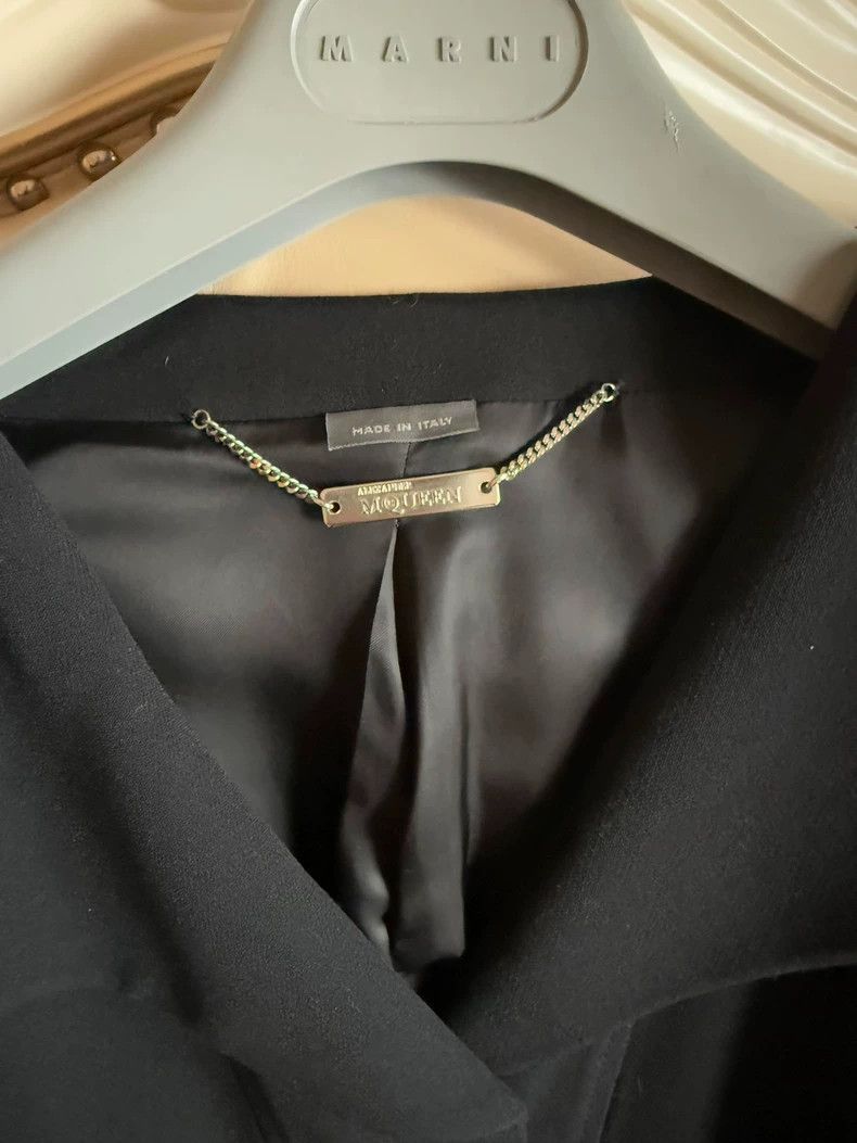 Alexander McQueen Alexander McQueen Long Black Coat Size 38 Size US M / EU 48-50 / 2 - 5 Thumbnail