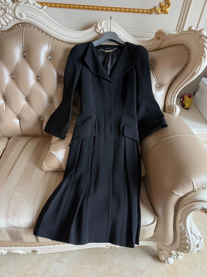 Alexander McQueen Alexander McQueen Long Black Coat Size 38 Size US M / EU 48-50 / 2 - 3 Thumbnail
