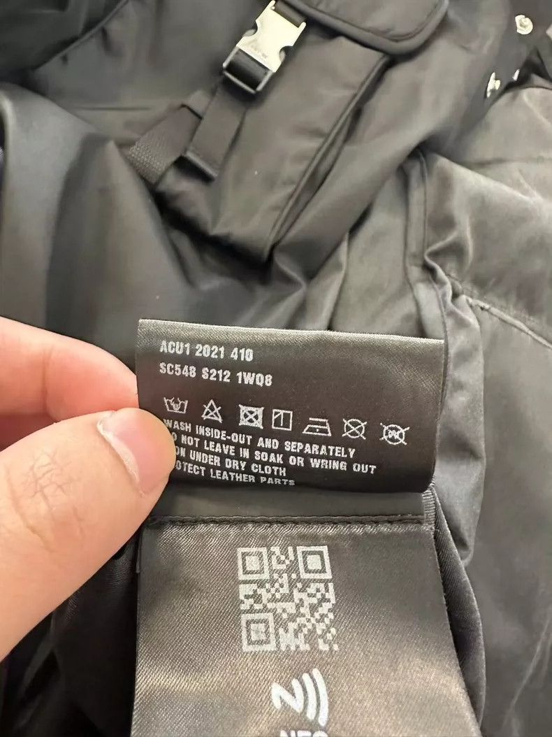 Prada Prada Re-Nylon Detachable Jacket in Black Size US L / EU 52-54 / 3 - 4 Thumbnail