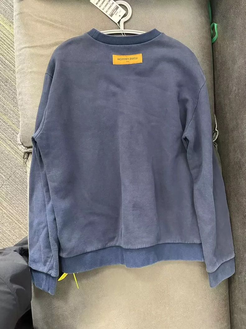 Louis Vuitton Louis Vuitton Blue Embroidered Sweatshirt XL Size US XL / EU 56 / 4 - 2 Thumbnail