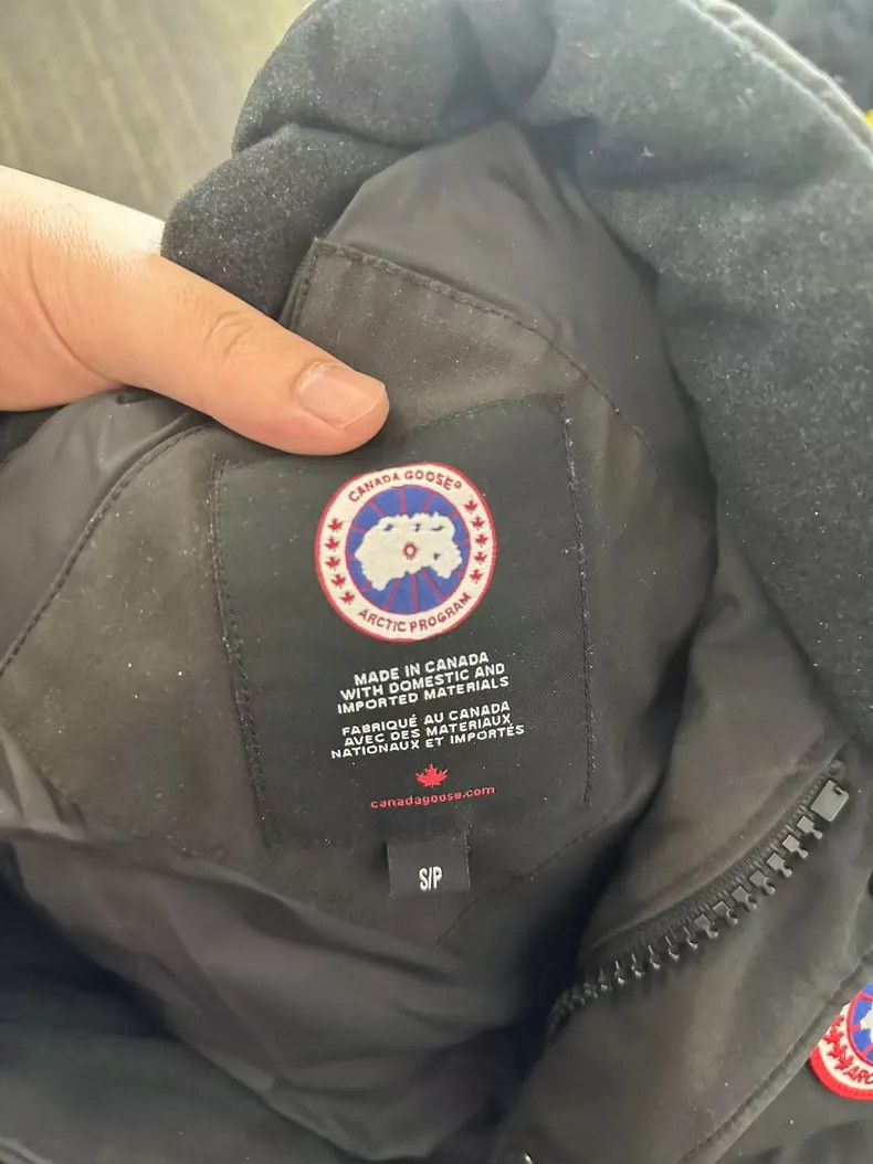 Canada Goose Canada Goose Black Down Vest Size Small Size US S / EU 44-46 / 1 - 3 Thumbnail