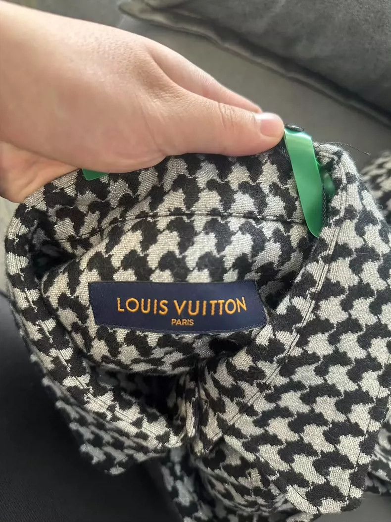Louis Vuitton Louis Vuitton Houndstooth Long Sleeve Shirt Size US L / EU 52-54 / 3 - 3 Thumbnail
