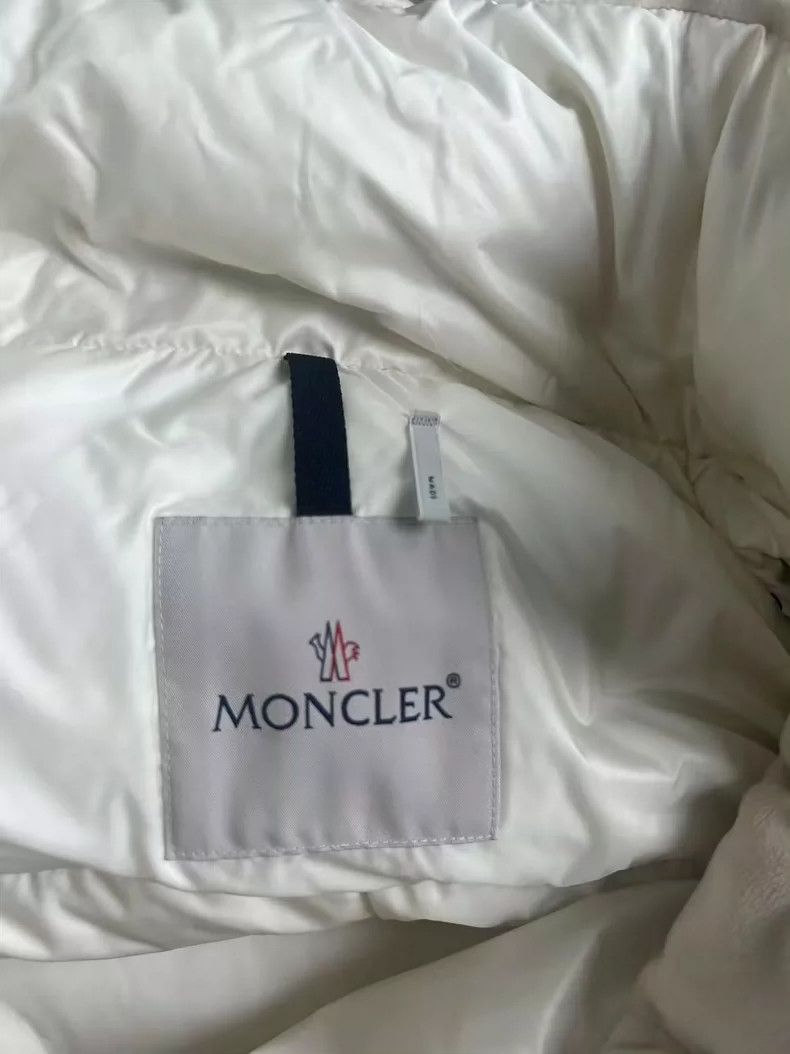 Moncler Moncler White Velvet Down Jacket Size 1 Size US S / EU 44-46 / 1 - 3 Thumbnail