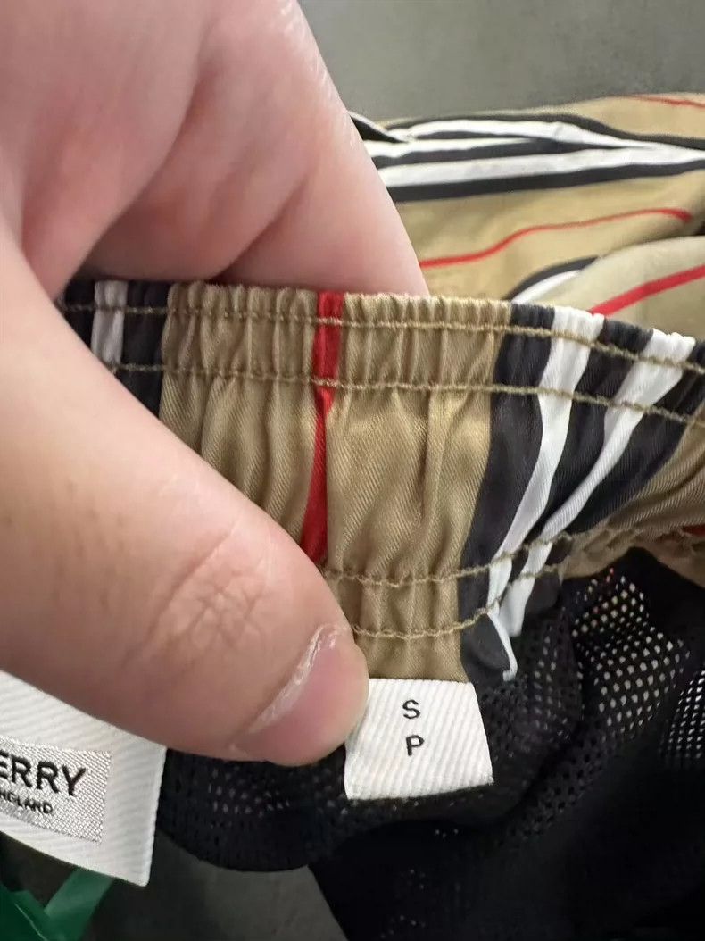 Burberry Burberry Striped Shorts Size S Size US 27 - 4 Thumbnail