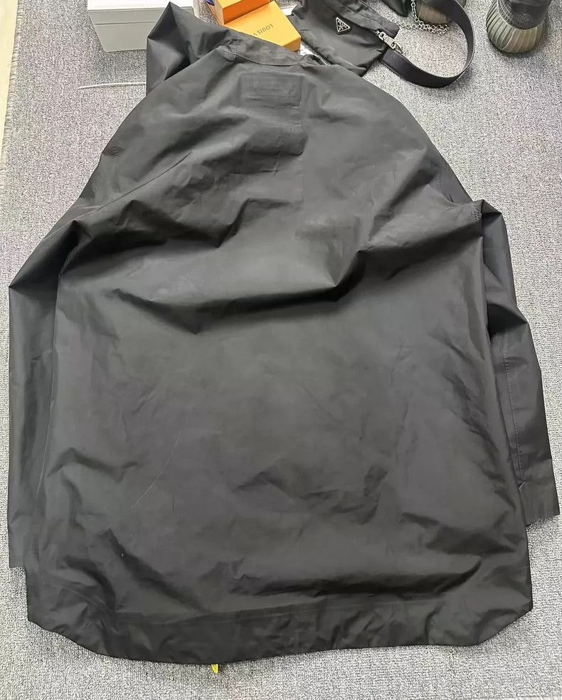 Prada Prada Ski Jacket in Black, Size L Size US L / EU 52-54 / 3 - 3 Thumbnail