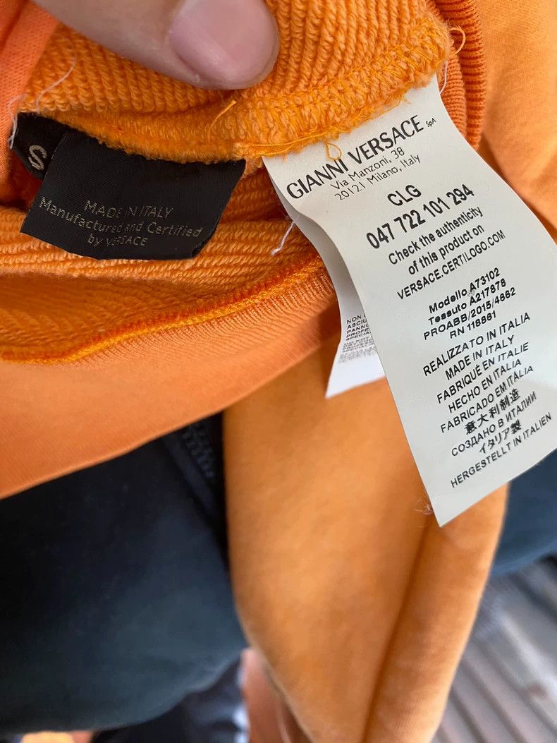 Versace Versace Stylish Orange Hoodie with Logo Size US S / EU 44-46 / 1 - 7 Thumbnail