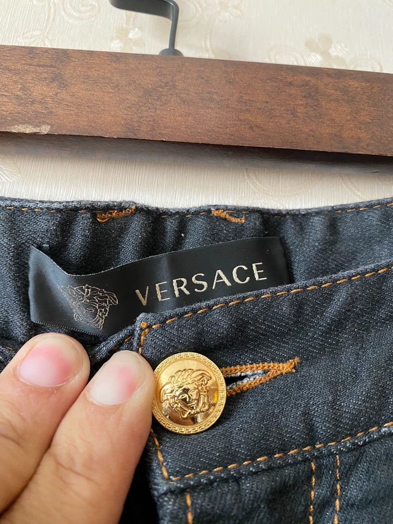 Versace Designer Men's Denim Pants with Embroidery Size US 34 / EU 50 - 4 Thumbnail