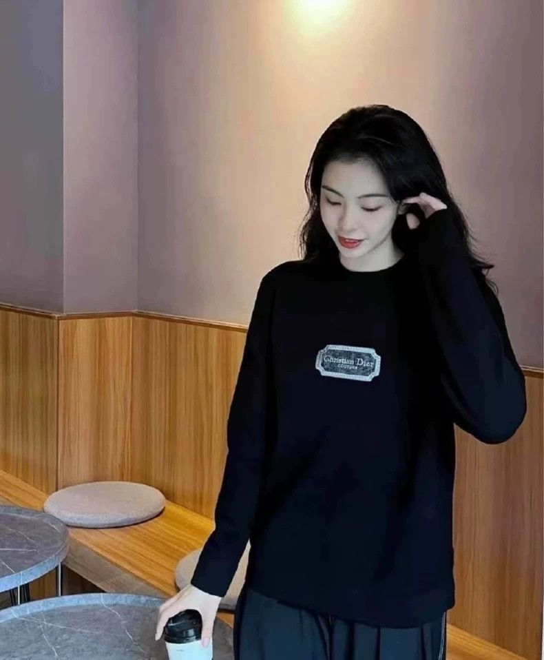 Dior Classic Logo Embroidered Sweatshirt by Dior-yf Size US S / EU 44-46 / 1 - 6 Thumbnail