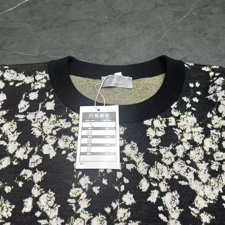 Dior Dior Camellia Knit Sweater Size S-yf Size US S / EU 44-46 / 1 - 3 Thumbnail
