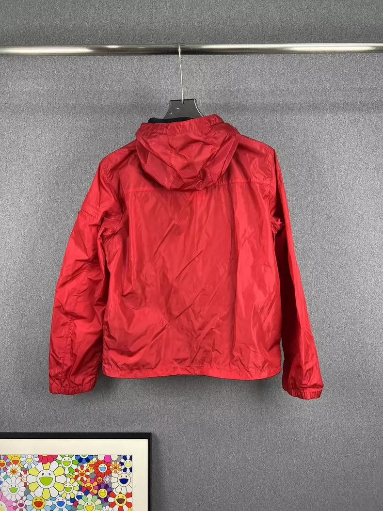 Prada PRADA Red Triangular Logo Windbreaker Jacket-yf Size US M / EU 48-50 / 2 - 2 Thumbnail