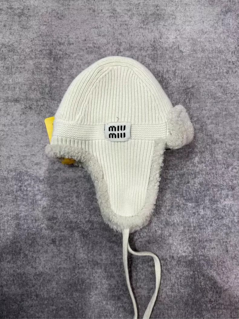 Miu Miu Miumiu Teddy Cap Brand New M Size-yf Size ONE SIZE - 2 Thumbnail