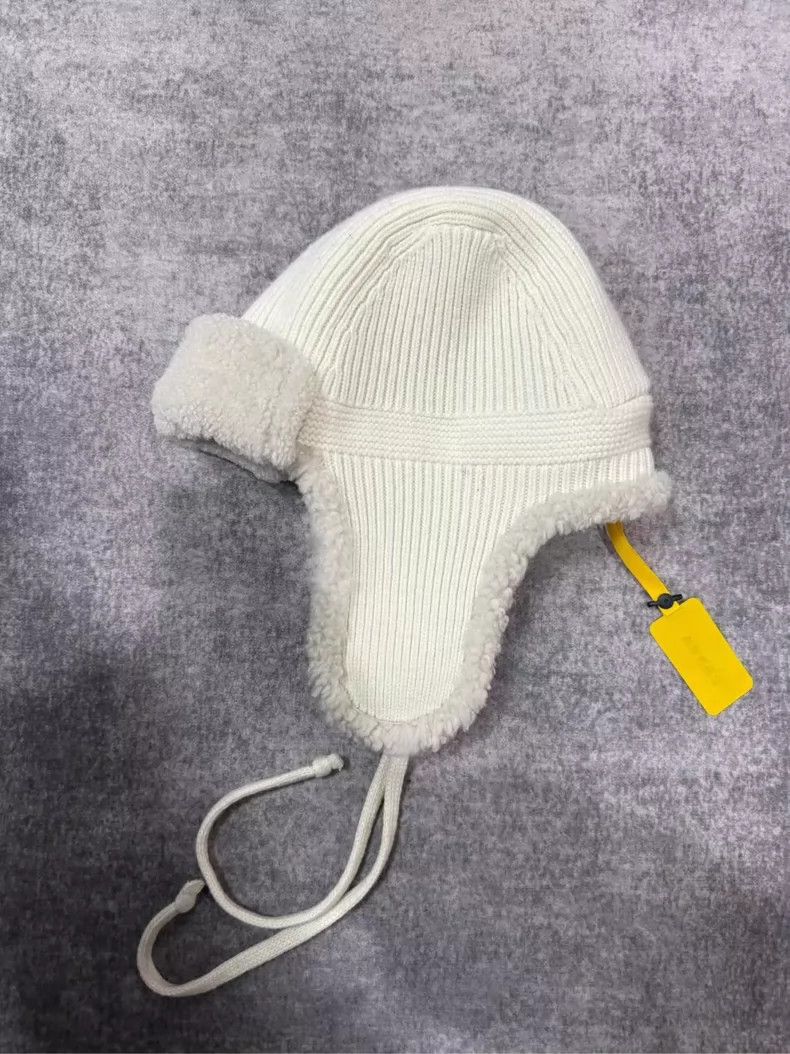 Miu Miu Miumiu Teddy Cap Brand New M Size-yf Size ONE SIZE - 3 Thumbnail