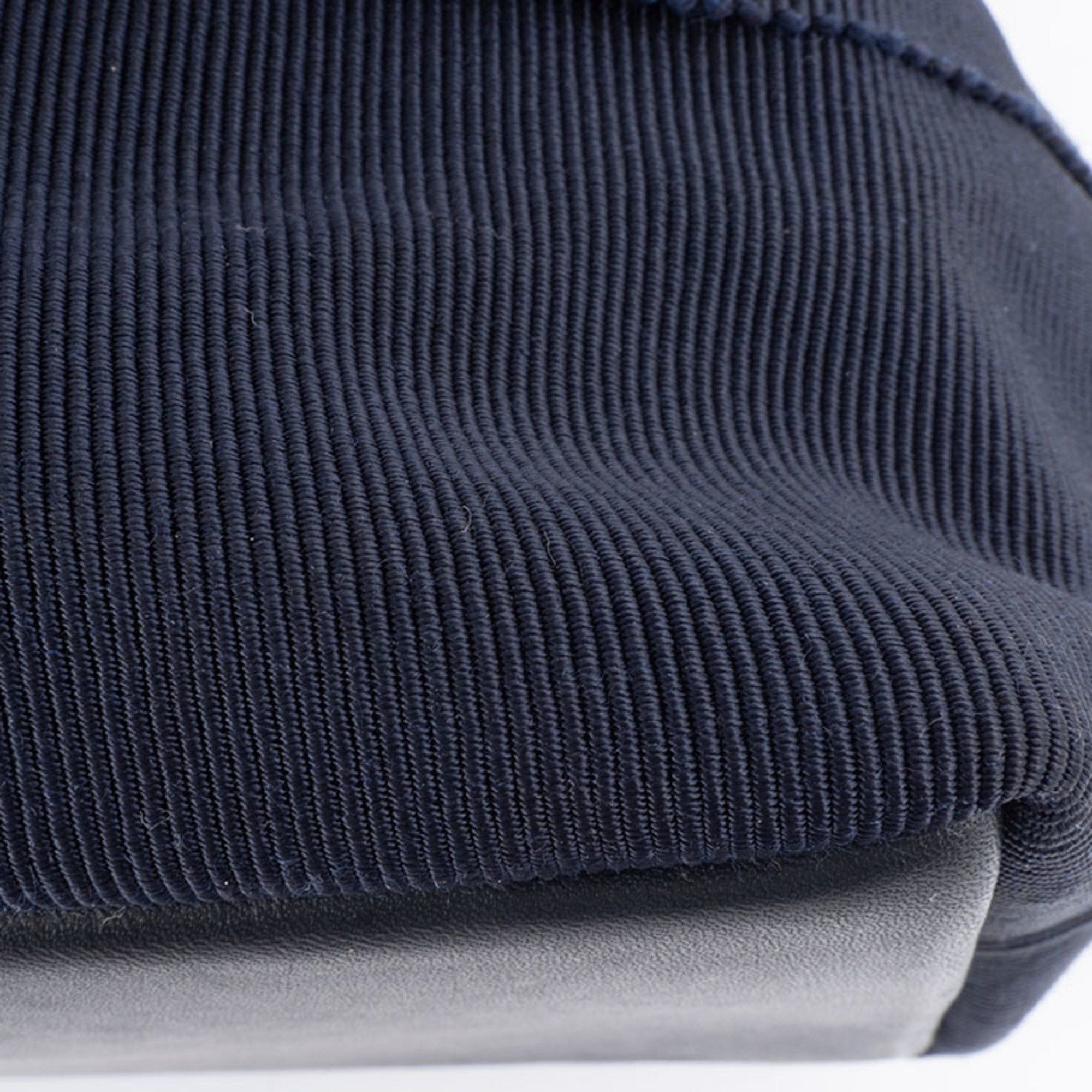 Salvatore Ferragamo Salvatore Ferragamo Vara Nylon Tote Navy Bag AU-21 6160 Leather Women's Size ONE SIZE - 4 Thumbnail