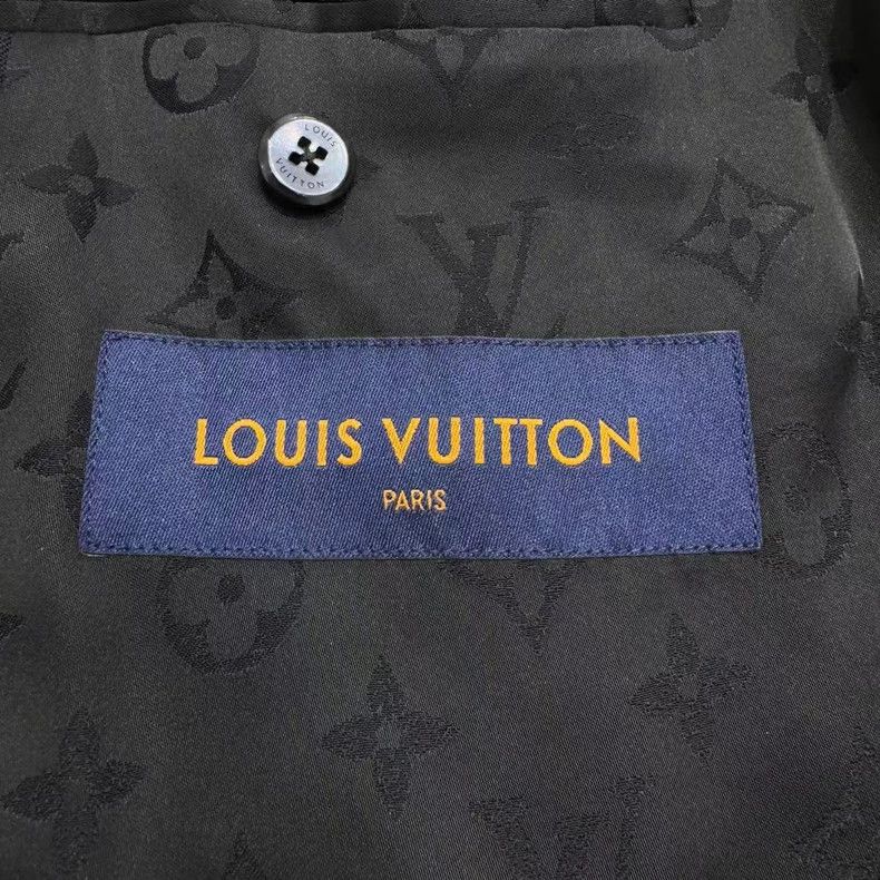 Louis Vuitton Louis Vuitton Gold Button Wool Blazer-yf Size US M / EU 48-50 / 2 - 4 Thumbnail
