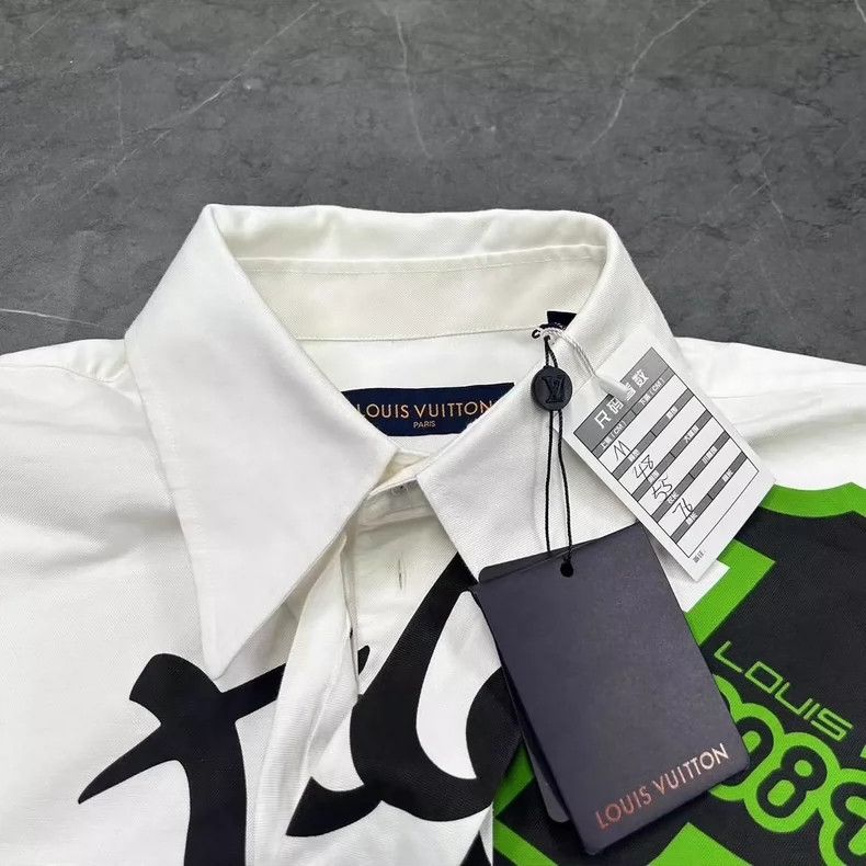 Louis Vuitton Louis Vuitton 1854 Alien Print Shirt M Size-yf Size US M / EU 48-50 / 2 - 5 Thumbnail